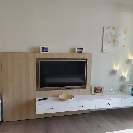 דירה Bel Mare Patio And Garden C106 *